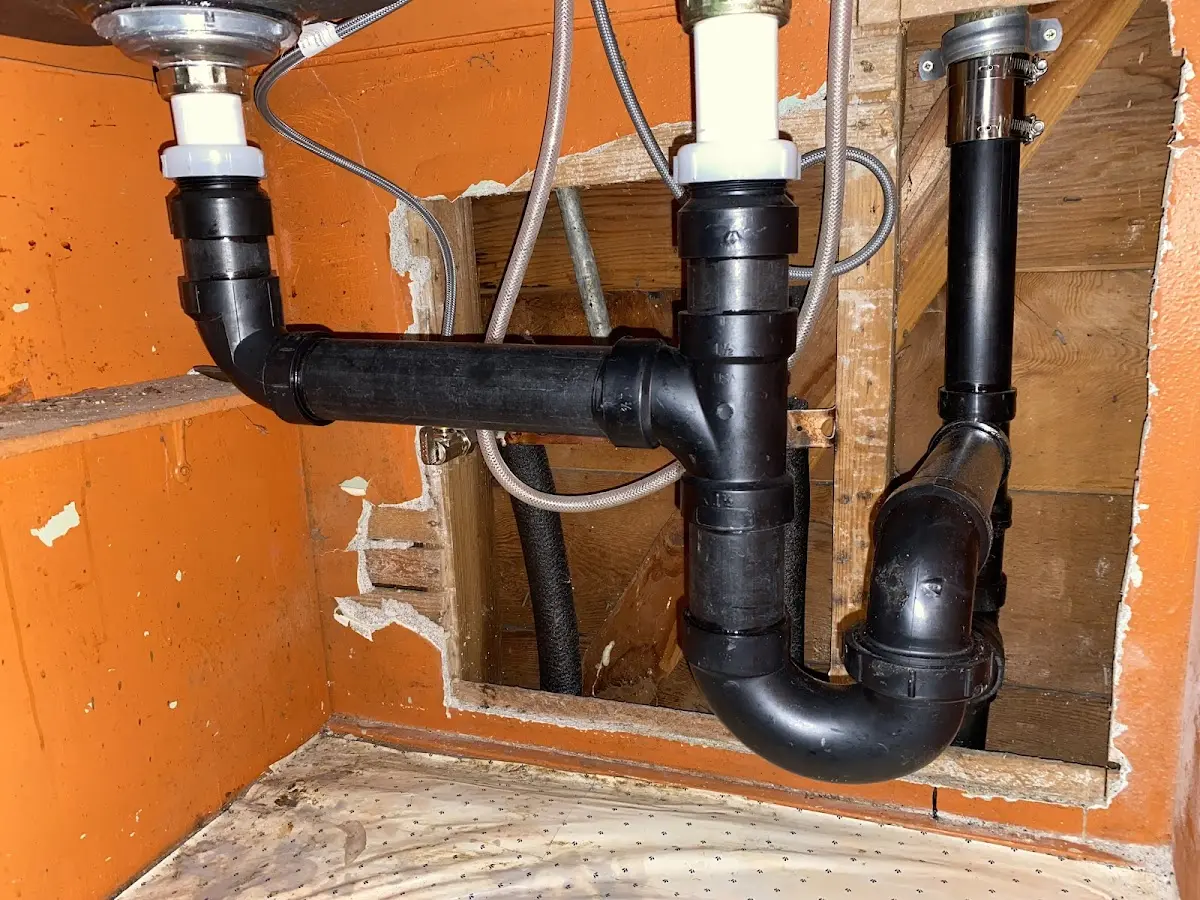 Professional Pipe Bursting equipment and tools on the job in Ocean Pointe
